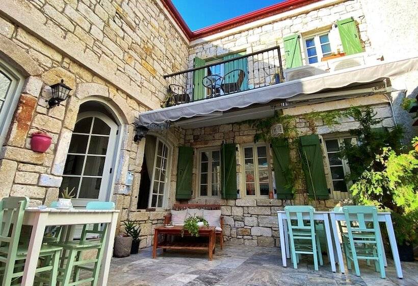 Отель Oberj D Azur Alaçatı