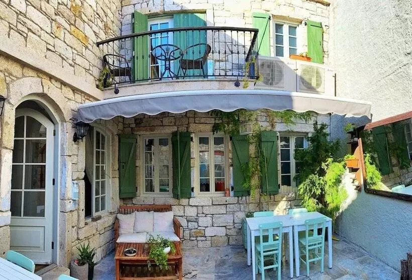 Hotelli Oberj D Azur Alaçatı