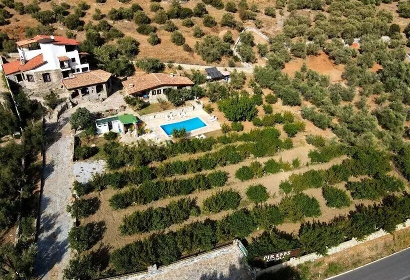 هتل Pir Efes Konakları
