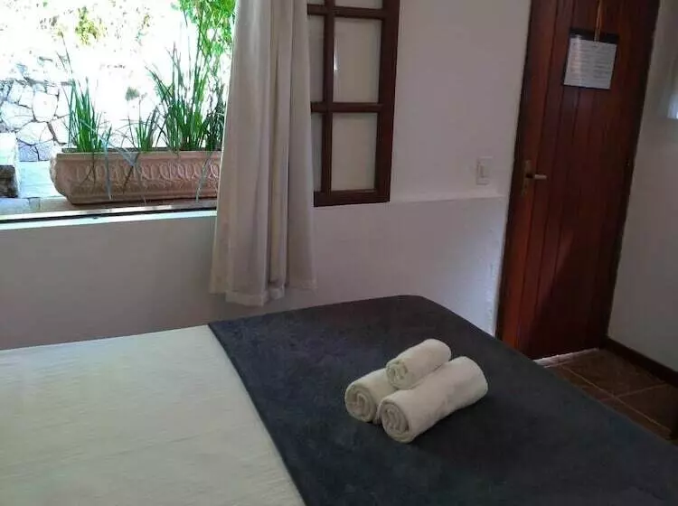 Hotelli Pousada Happiness   Ferradura