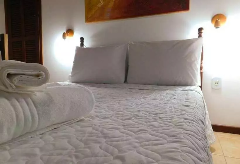 Hotelli Pousada Happiness   Ferradura