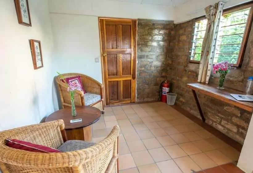 هتل Riverview Lodge & Wellness Centre