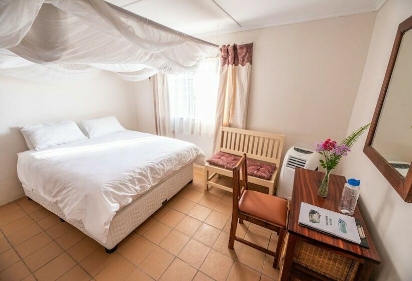 هتل Riverview Lodge & Wellness Centre