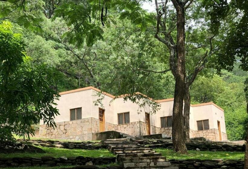 هتل Riverview Lodge & Wellness Centre