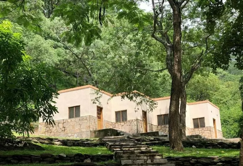 هتل Riverview Lodge & Wellness Centre