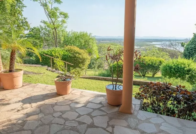 هتل Riverview Lodge & Wellness Centre