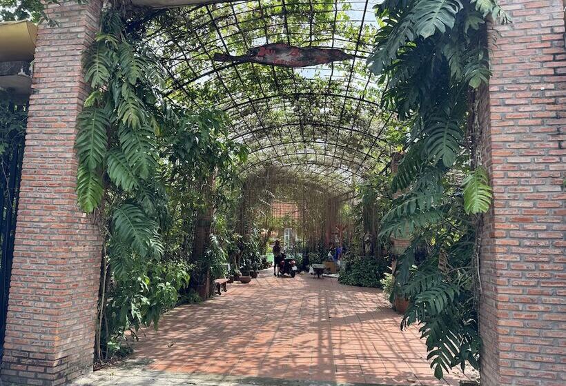 هتل روستایی Bau Bi Mini Farmstay  Mekong  Tien Giang