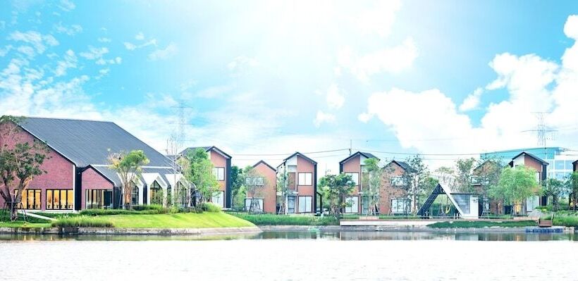 Hotel Saksiam Lakeside Resort