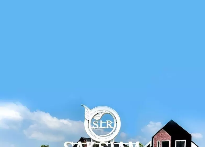 Hotelli Saksiam Lakeside Resort