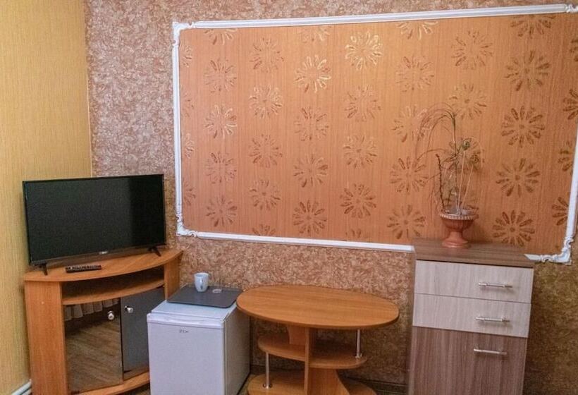 هتل Severnaya Palmira