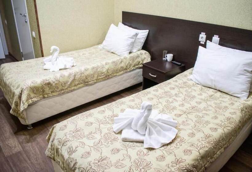 هتل Severnaya Palmira