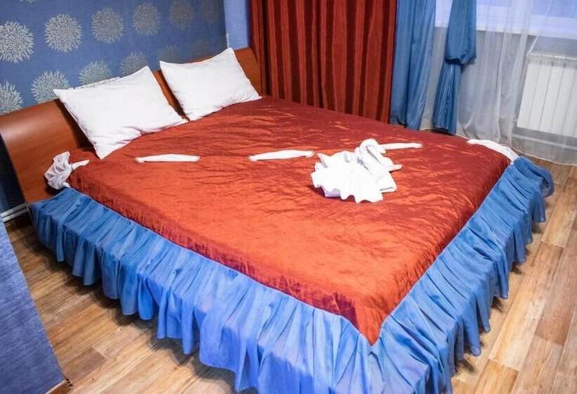 هتل Severnaya Palmira