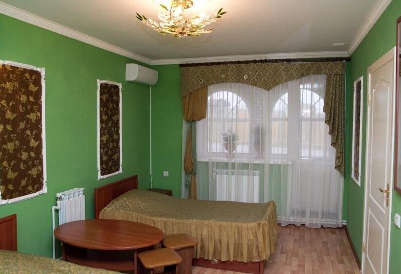 هتل Severnaya Palmira