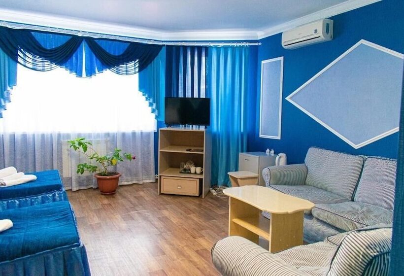 هتل Severnaya Palmira