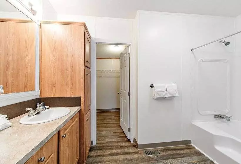 Hotelli Southern Breeze Lodge