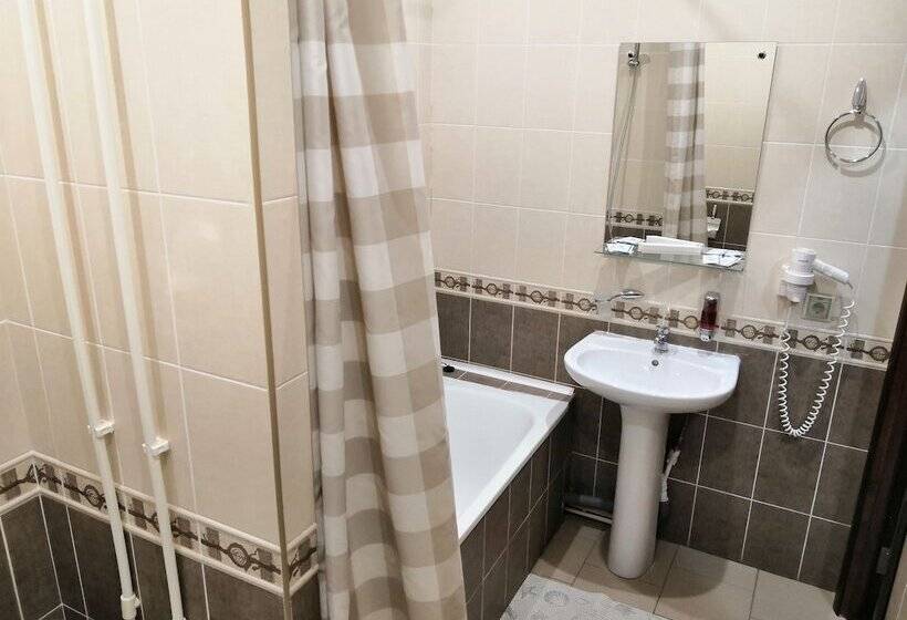 هتل Tyagachev Ski Resort