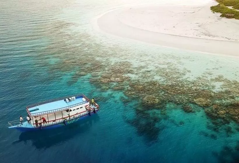 هتل Umet Stay, Fishing And Diving