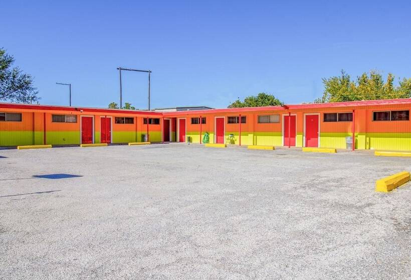 호텔 Wheeler Inn Texas, Us  83 By Oyo