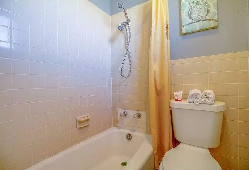 Hotelli Wheeler Inn Texas, Us  83 By Oyo