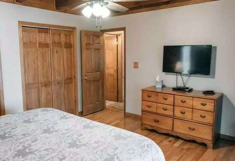 Ma Cook Lodge  Sharps Chapel