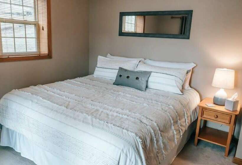 Ma Cook Lodge Sharps Chapel