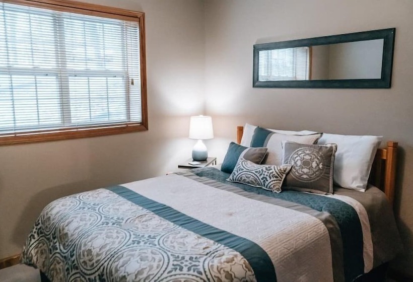 Ma Cook Lodge Sharps Chapel