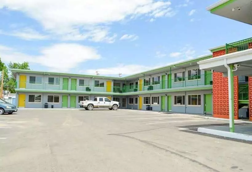 Motelli Greeley University Inn