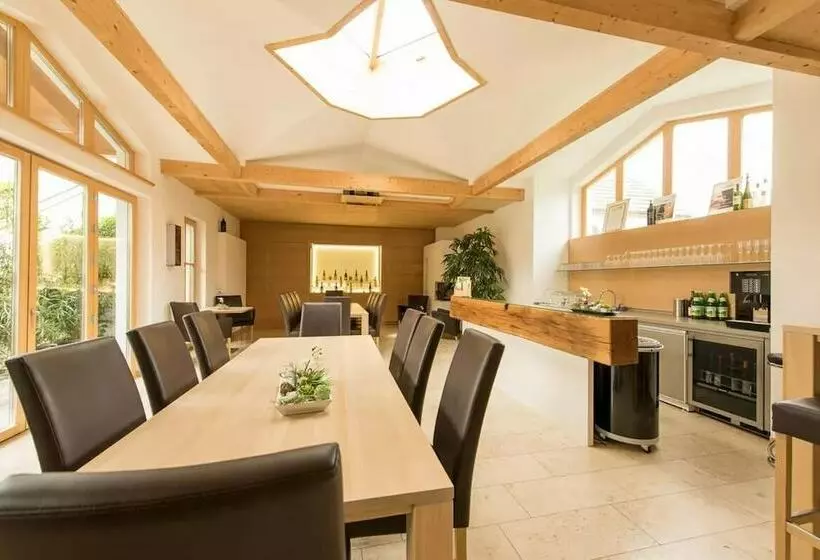 Majatalo Familie Bauer – Bioweingut Bauer