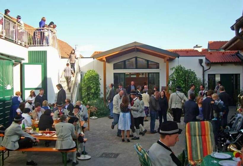 펜션 Familie Bauer – Bioweingut Bauer