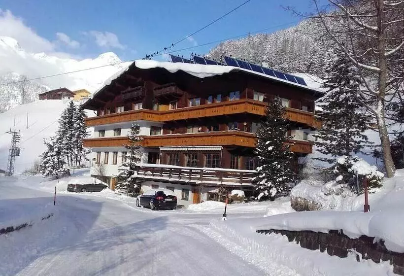 ペンション Gastbetrieb Alpenhof