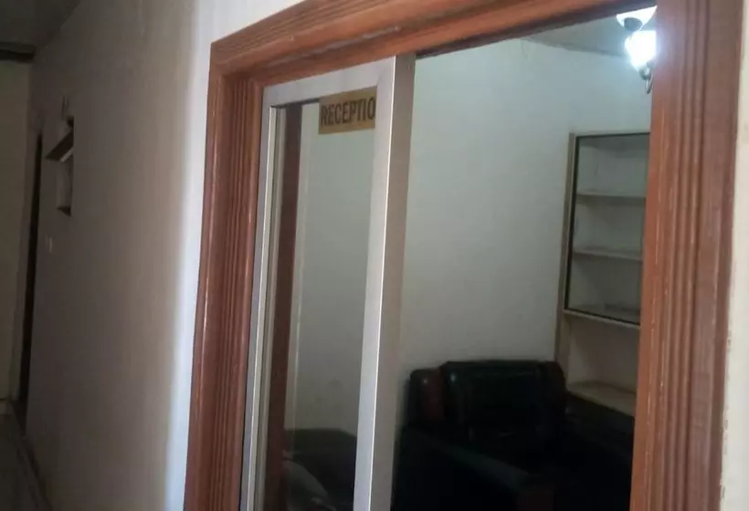 پانسیون Serene Gates Guest House