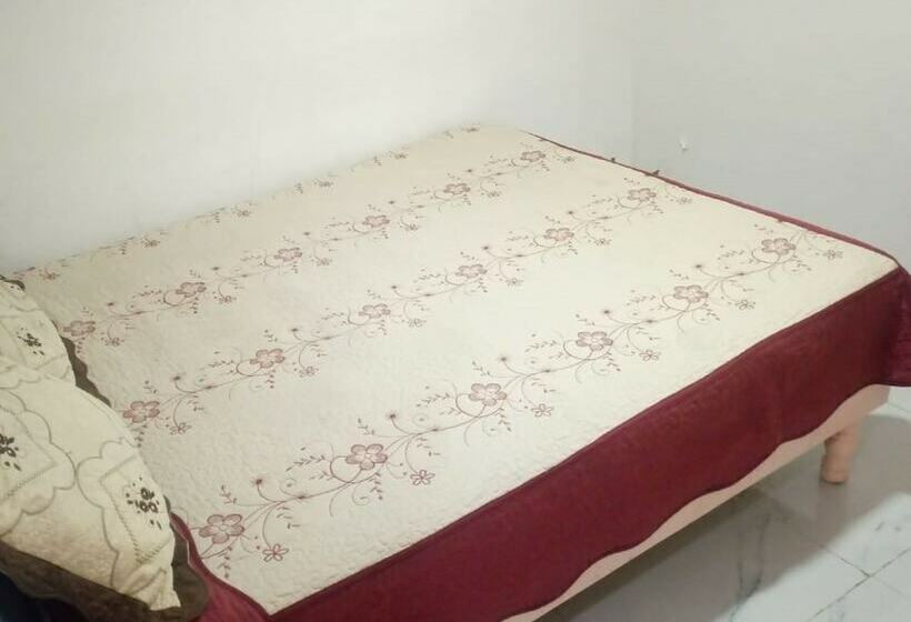 پانسیون Serene Gates Guest House