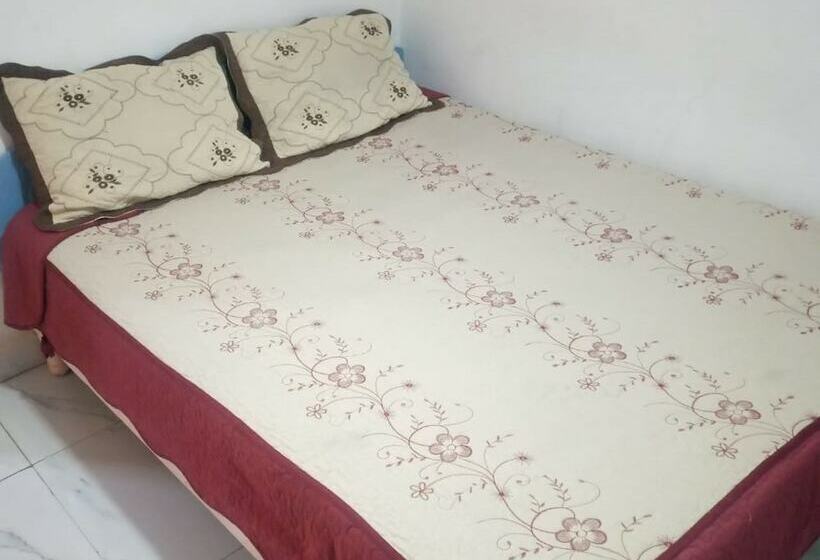 پانسیون Serene Gates Guest House