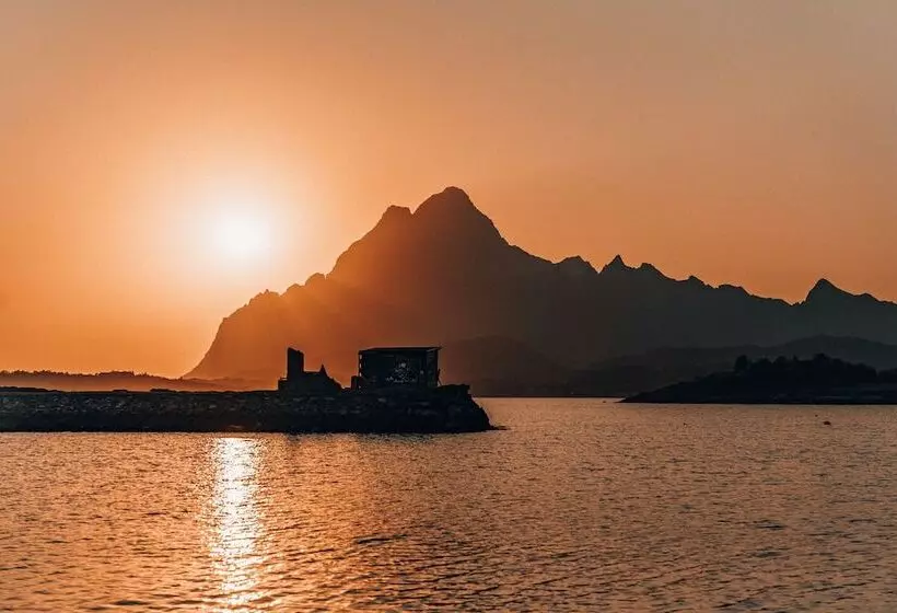 Lomakeskus Skårungen   Hotel, Cabins And Camping