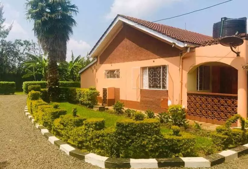 تختخواب و صبحانه Watercrest Gardens