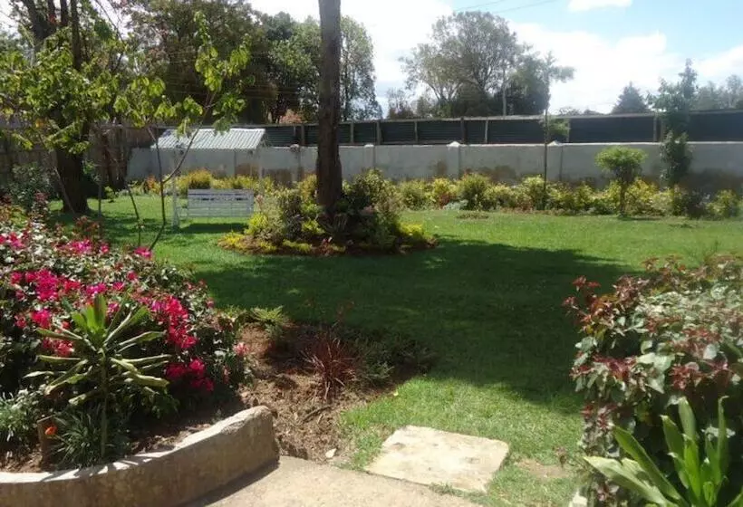 تختخواب و صبحانه Watercrest Gardens