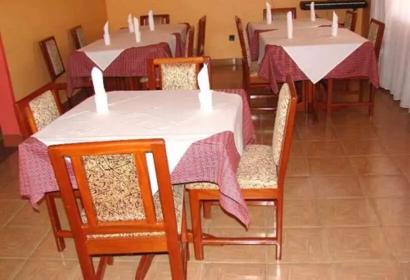 تختخواب و صبحانه Watercrest Gardens