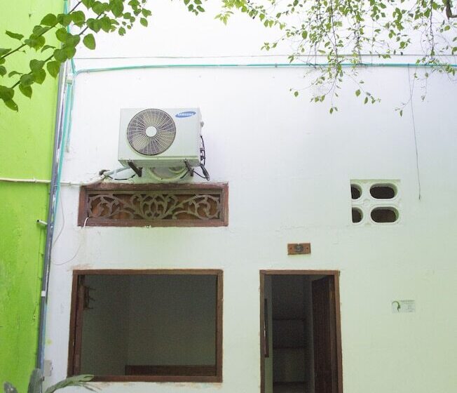 ユースホステル Maranatha Hostal