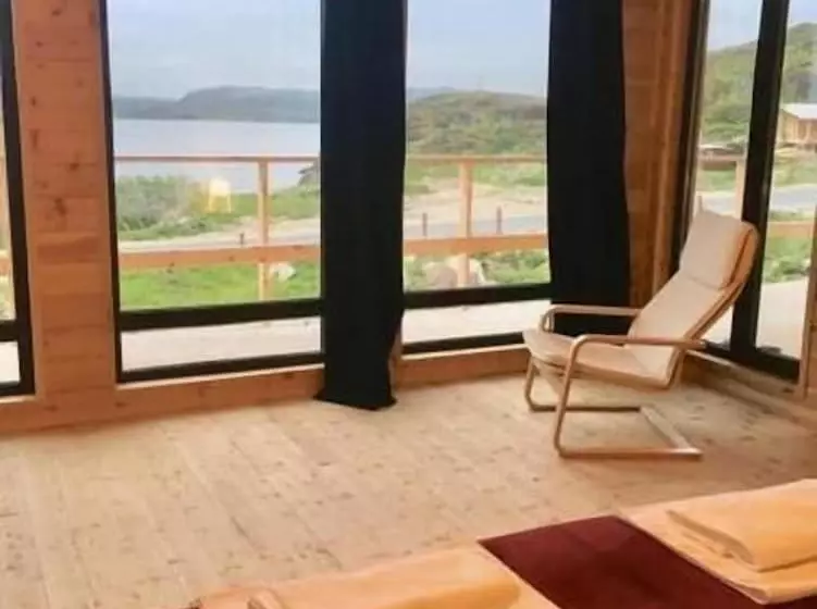 ホテル Cedar Grass Teriberka