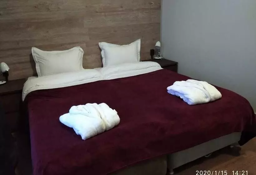 ホテル Cedar Grass Teriberka