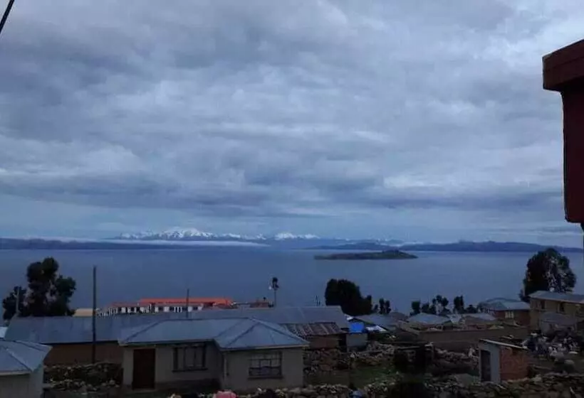 هتل Hostal Jallalla