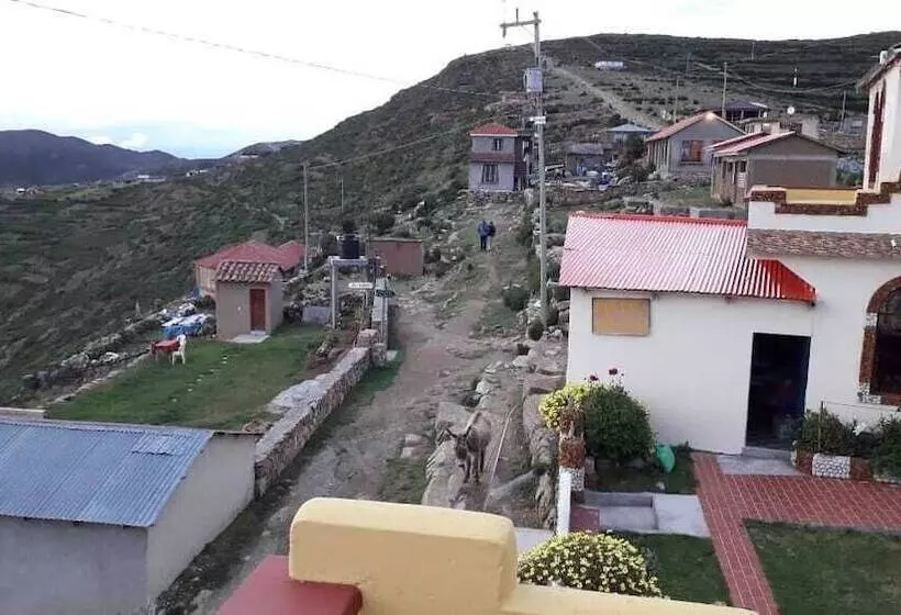 هتل Hostal Jallalla