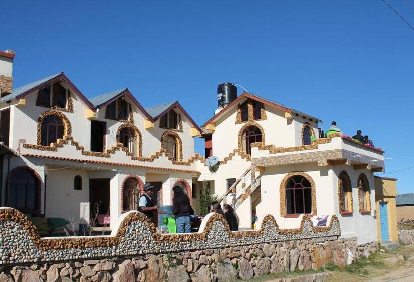 هتل Hostal Jallalla