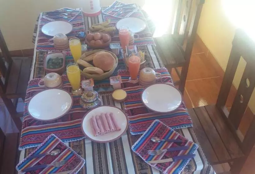 هتل Hostal Jallalla