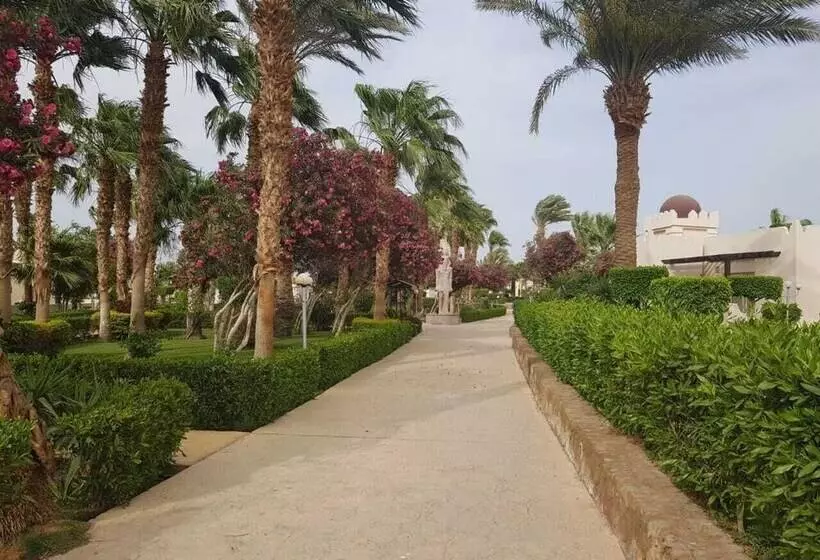 هتل Hurgada Mirage Beach Chalet & Aqua Park