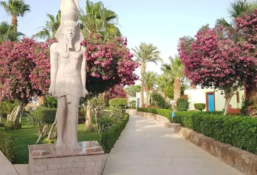 هتل Hurgada Mirage Beach Chalet & Aqua Park