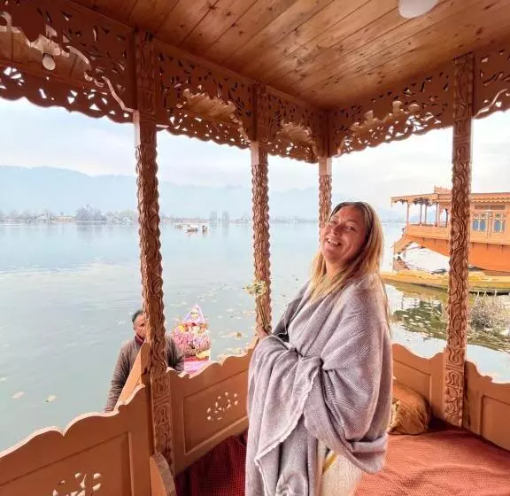 ホテル New Kolohai Group Of Houseboats