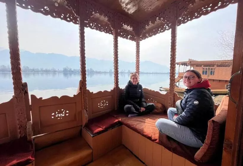 ホテル New Kolohai Group Of Houseboats