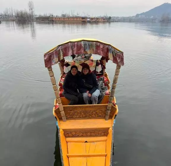 ホテル New Kolohai Group Of Houseboats