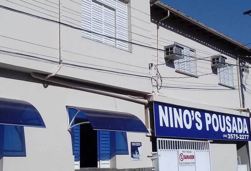 ホテル Nino S Pousada